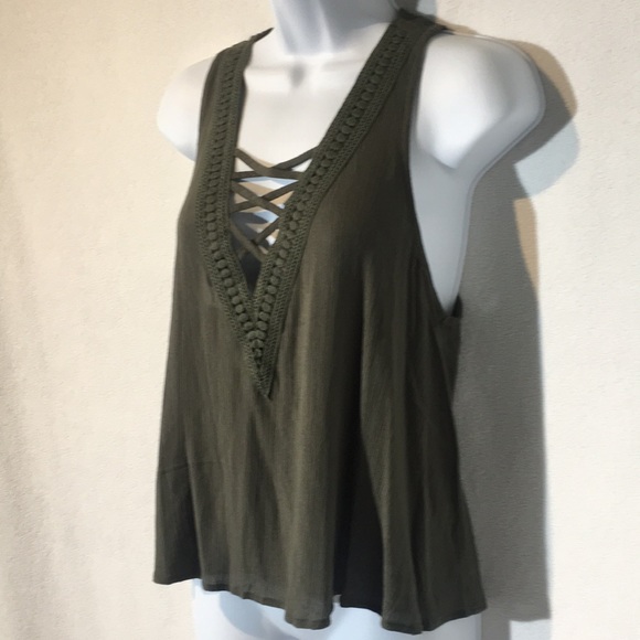 Olive green cross front tank top - Picture 2 of 7